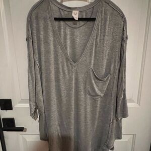 We The Free Charcoal 3/4 Sleeve V-Neck Top